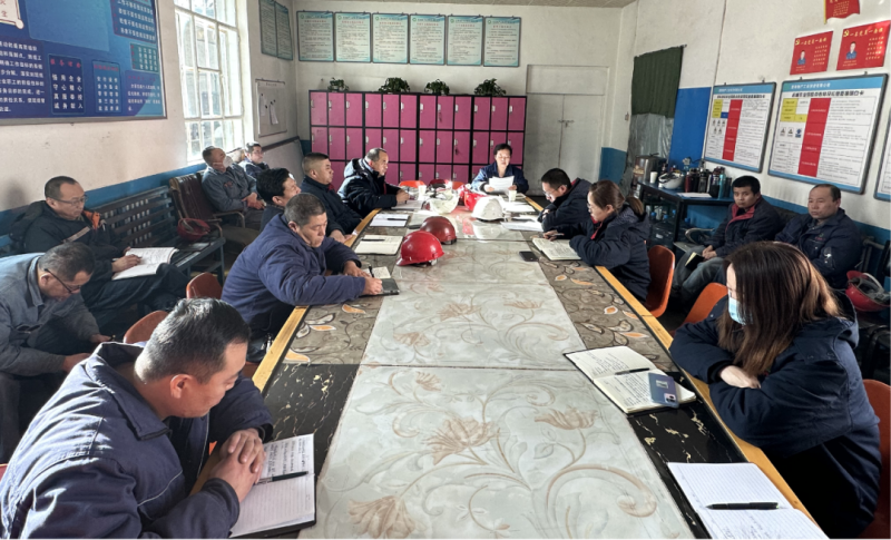 對標(biāo)對表新要求 主動(dòng)作為抓落實(shí)——物產(chǎn)工投公司紀(jì)委召開學(xué)習(xí)貫徹中紀(jì)委、省紀(jì)委二次全會(huì)精神專題會(huì)議暨節(jié)前廉政教育警示會(huì)