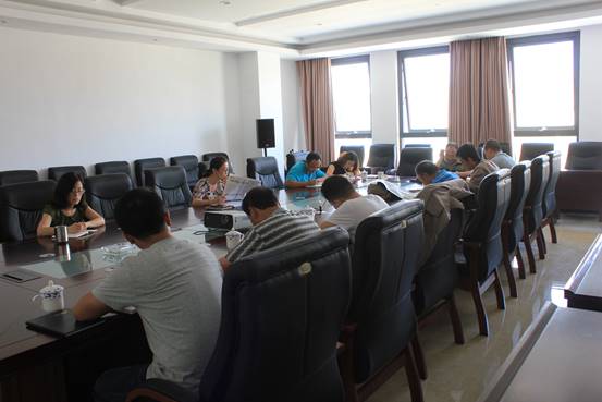 物產(chǎn)集團(tuán)黨委委員、副總經(jīng)理劉玲同志赴臨空開(kāi)投公司黨支部講 “兩學(xué)一做”教育專題黨