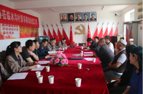 集團黨政領(lǐng)導(dǎo)班子深入定點扶貧村結(jié)對幫戶實地調(diào)研推進(jìn)精準(zhǔn)扶貧工作