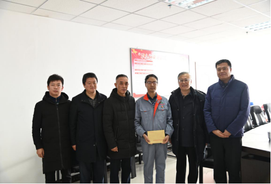 走訪慰問專家人才，為人才創(chuàng)新營造良好的環(huán)境